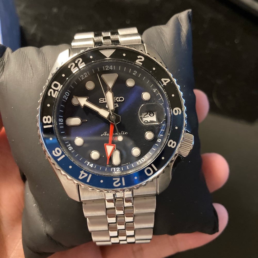 Seiko gmt watch SSK003